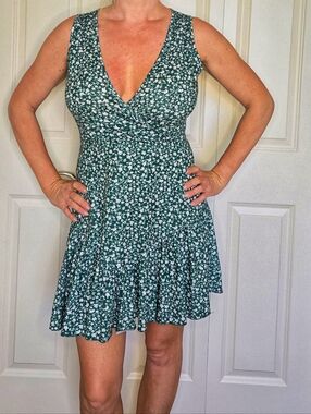 Green Floral Mini Dress Wrap Style Sleeveless Fit & Flare Cottagecore Size M